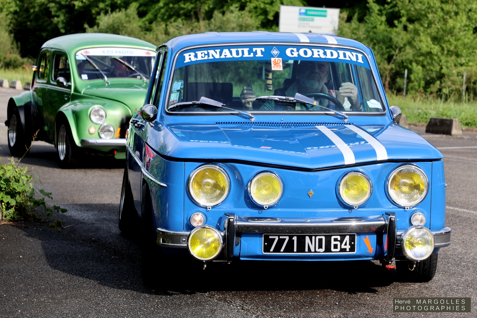 Renault-8Gordini-02.jpg