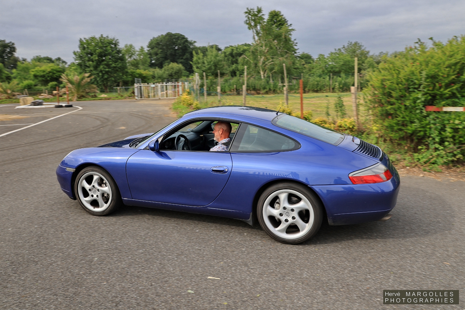 Porsche-911-Carrera-S_01.jpg