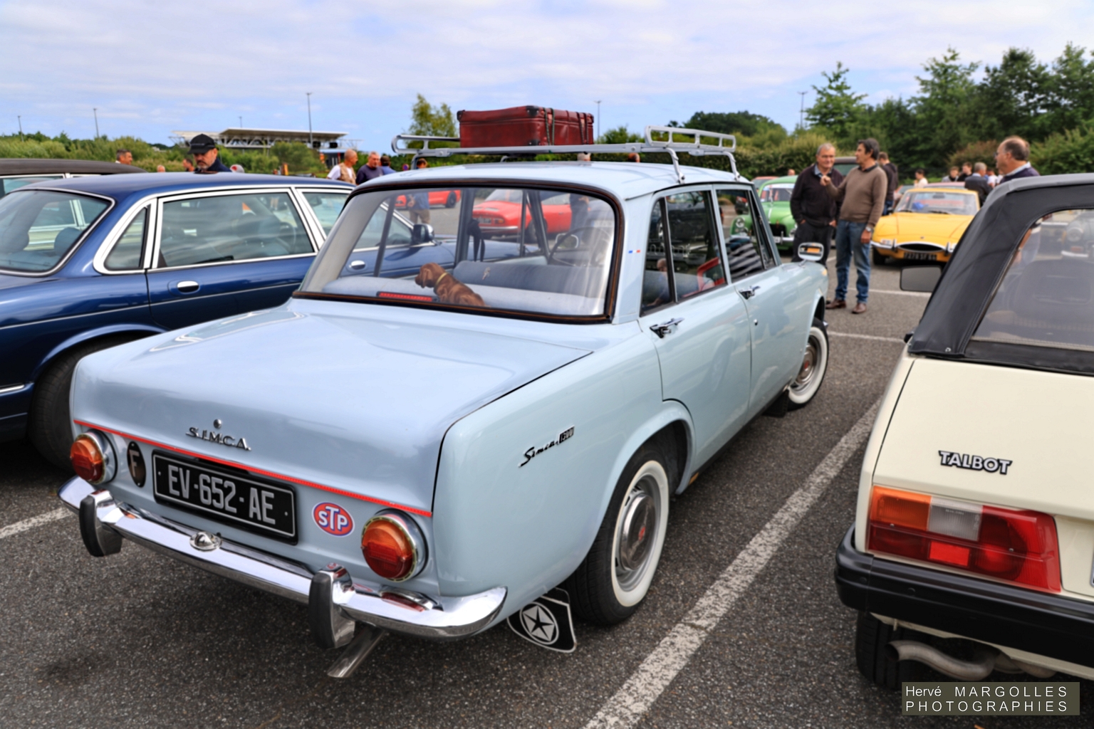 Simca-1300_01.jpg