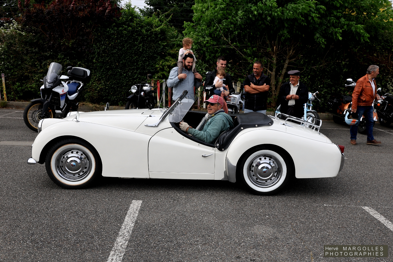 Triumph-TR3_01.jpg