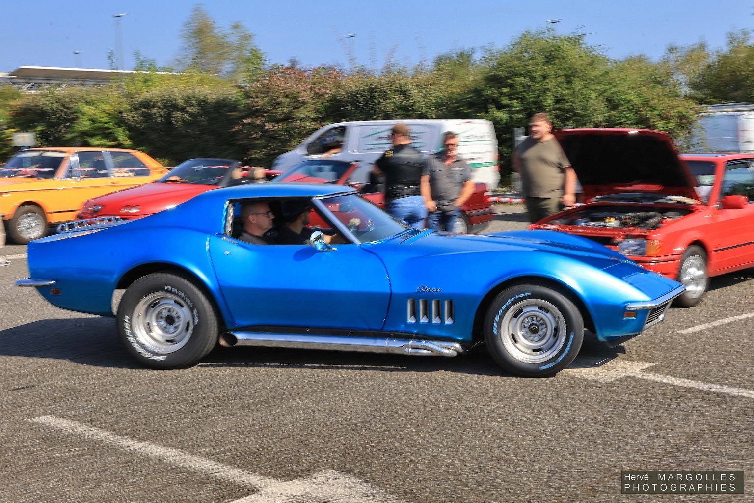 Chevrolet-Corvette_01.jpg
